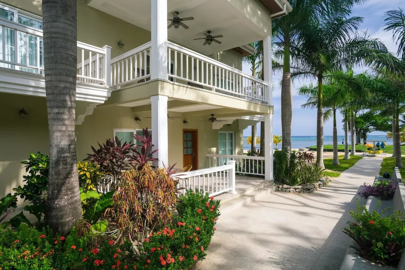 Lawson Rock - Angelfish 100