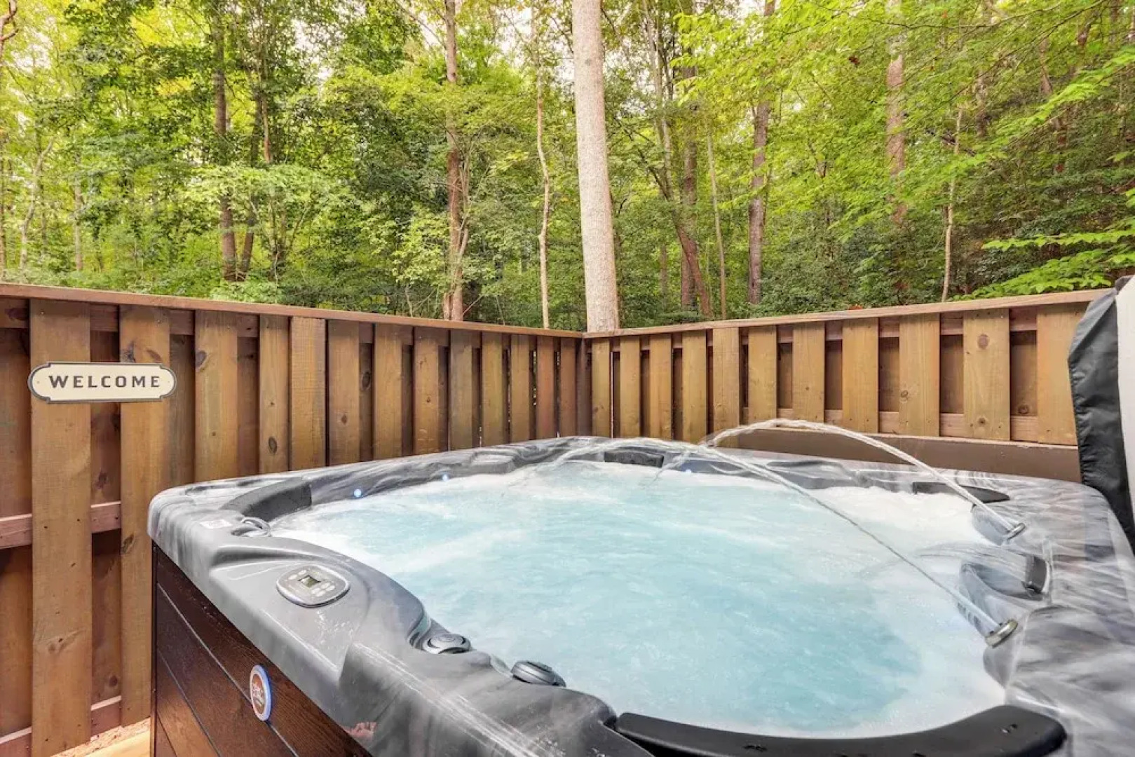 Ellijay Resort Home w/ Hot Tub & Fire Pit!