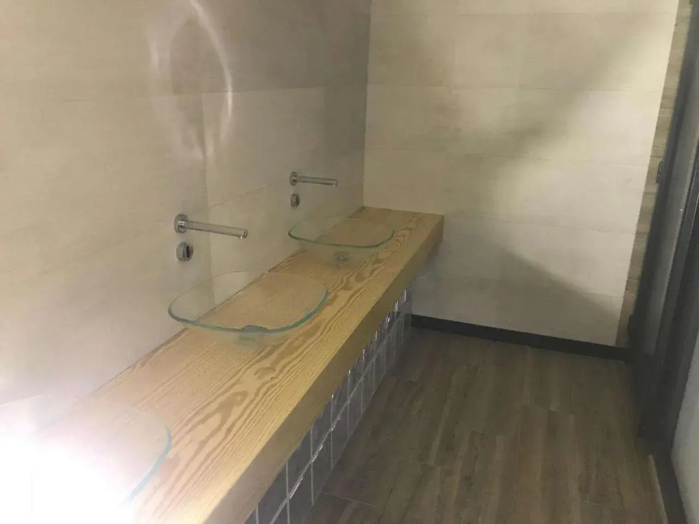 Hostel Wood Steel & Glass