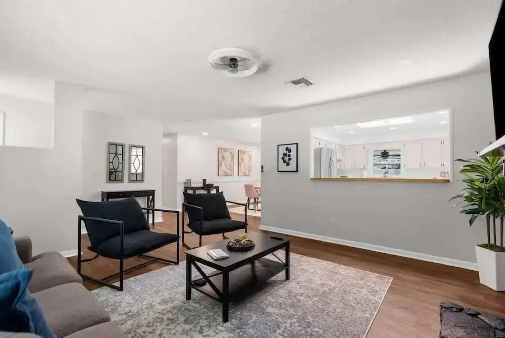 Brooksville Oasis! 3 Bedroom, Heated Pool Home