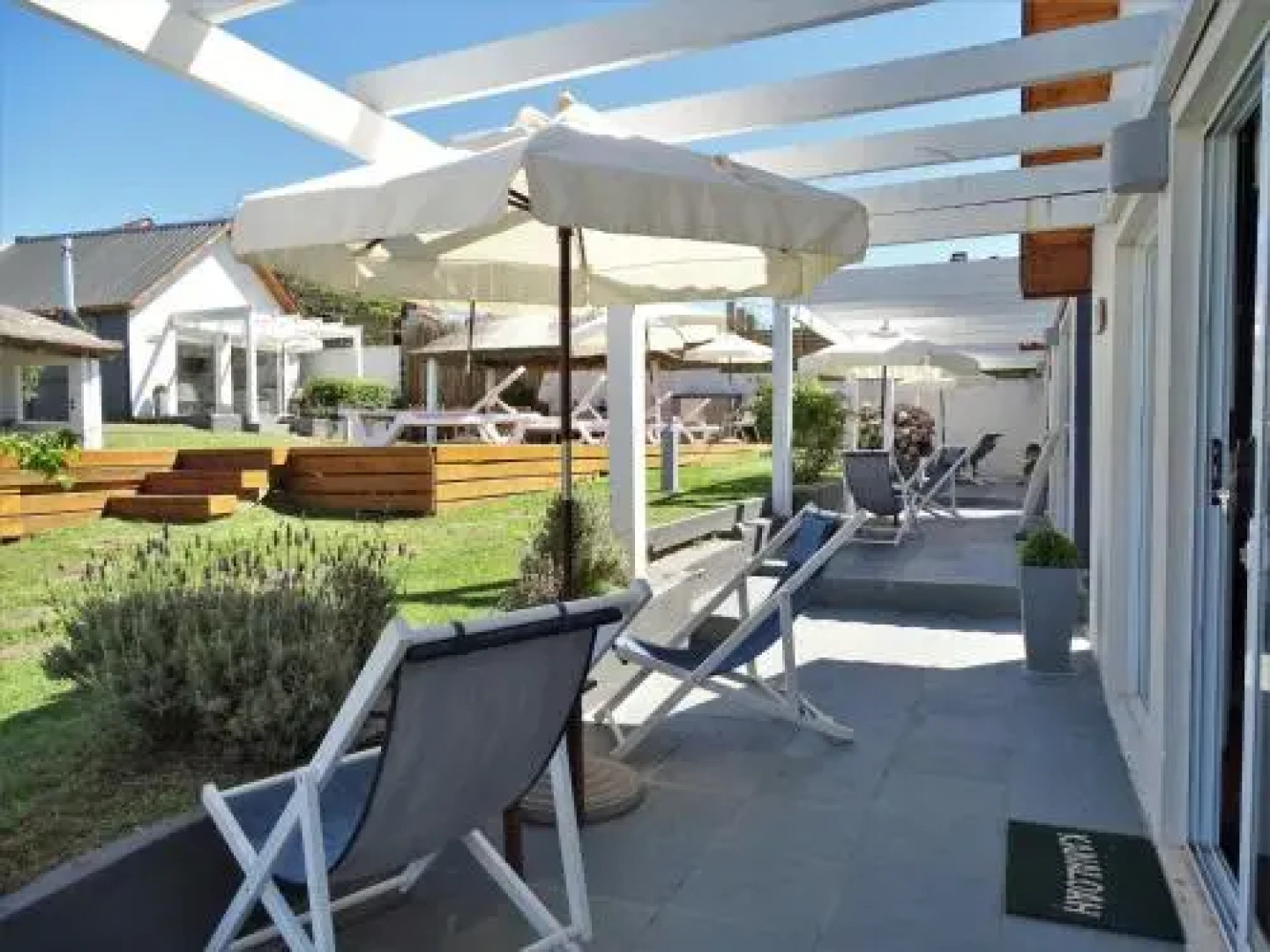 Kanaloah Lodge & Cabins