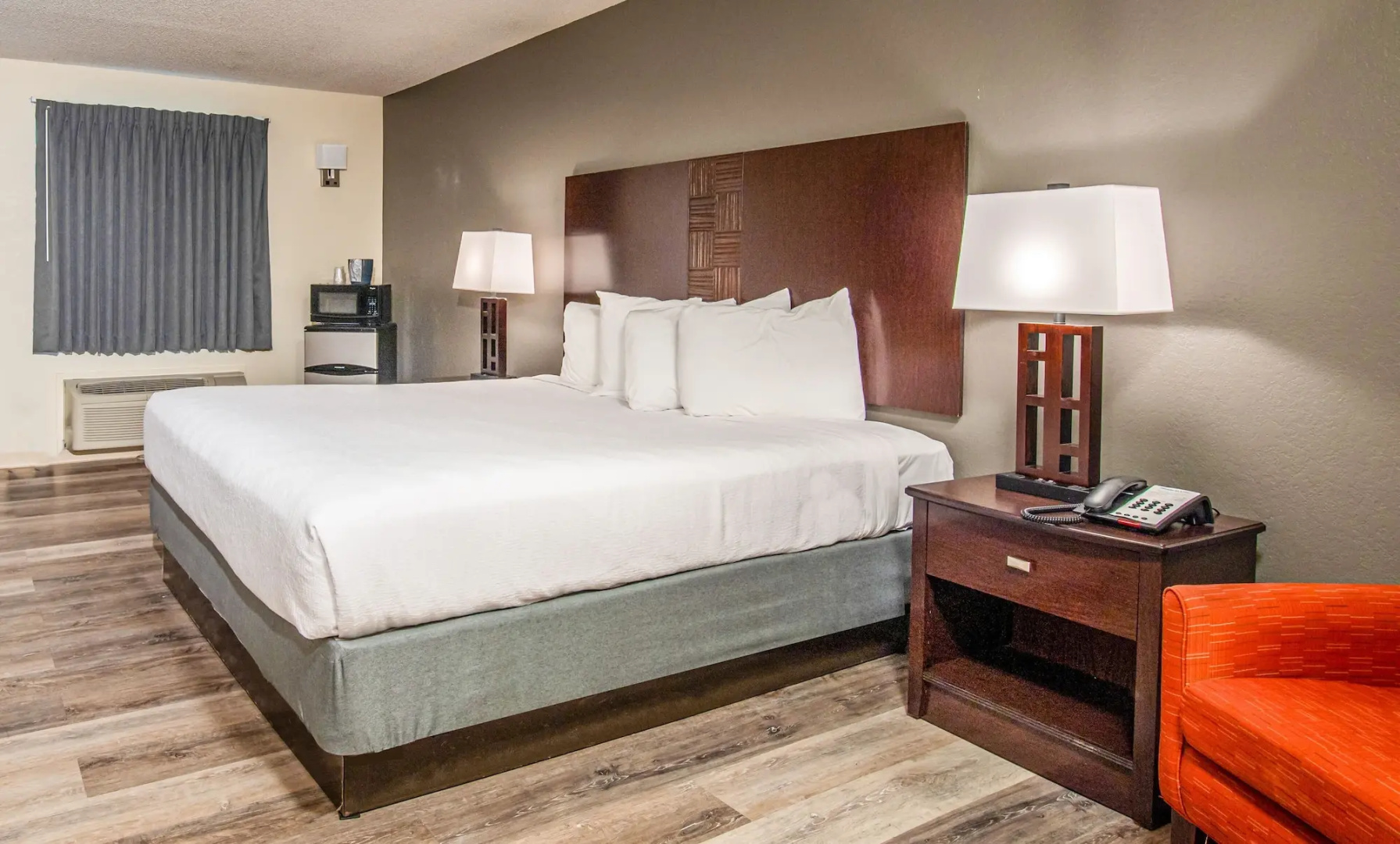 Lake View Inn