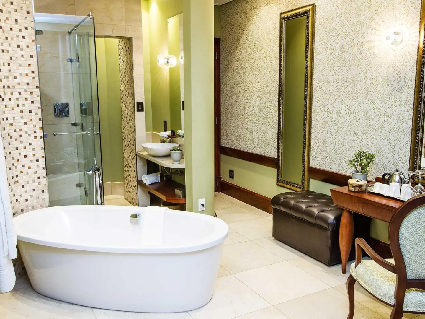 Kimberley Anne Small Luxury Hotel