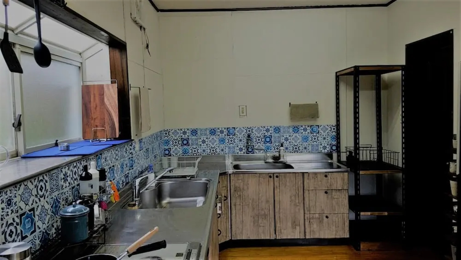 Guesthouse-Lahar- Hostel