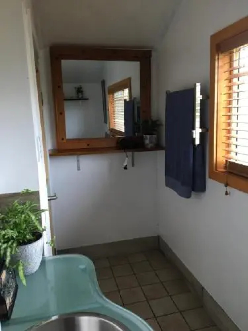 Springmead Rustic Cabin