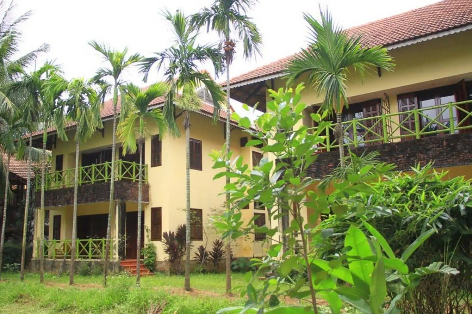 Waterside Resort & Spa