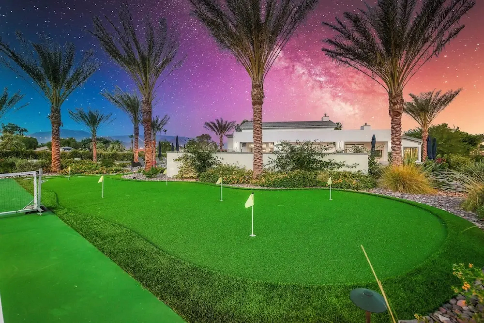 Palm Villa- Luxury 7 Bed, Pickleball, Volleyball, Golf