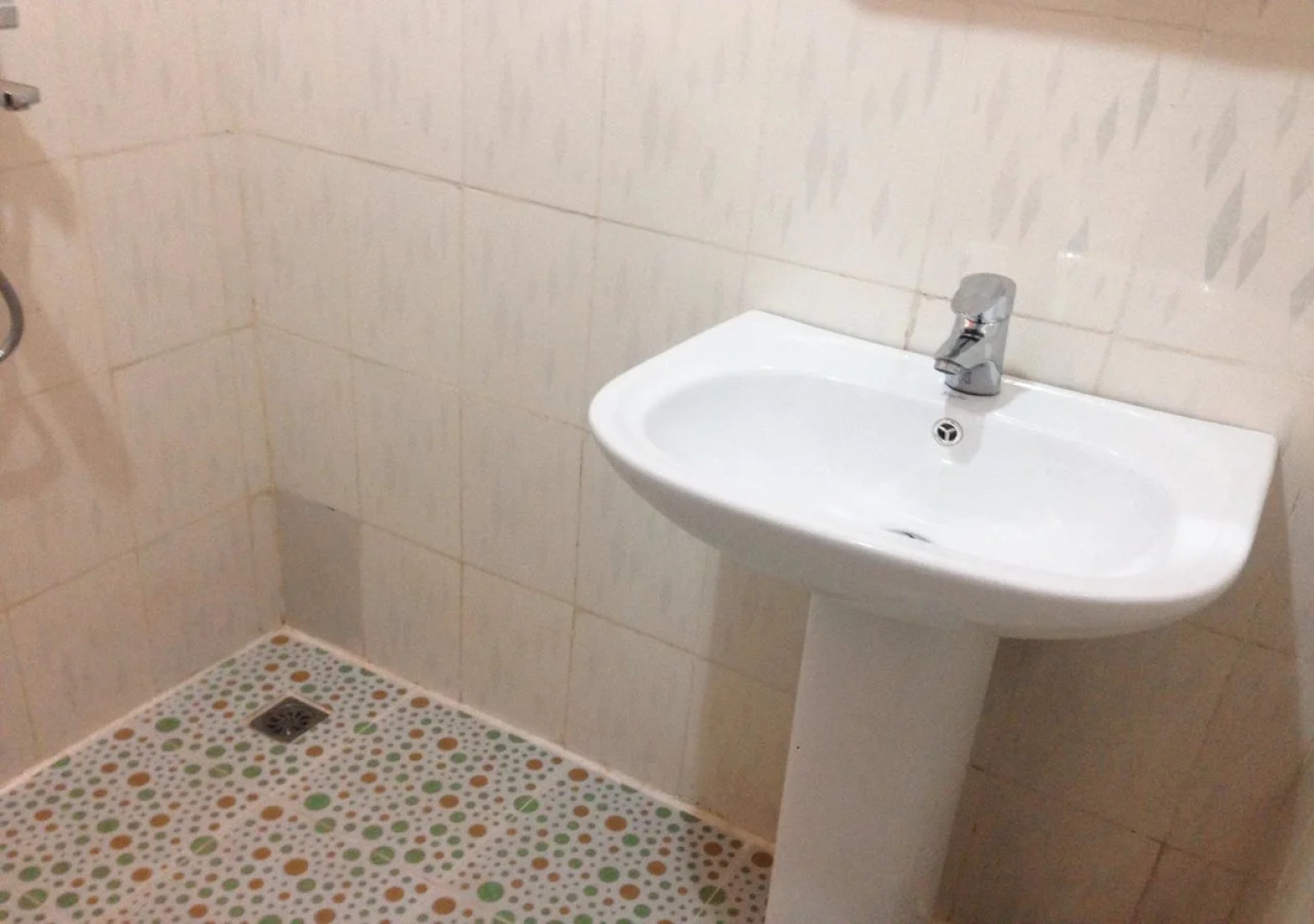 Vongprachan Backpackers Hostel