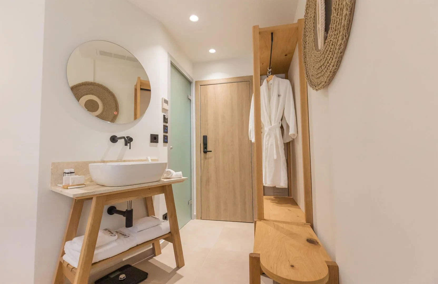 Cabana Blu Hotel & Suites