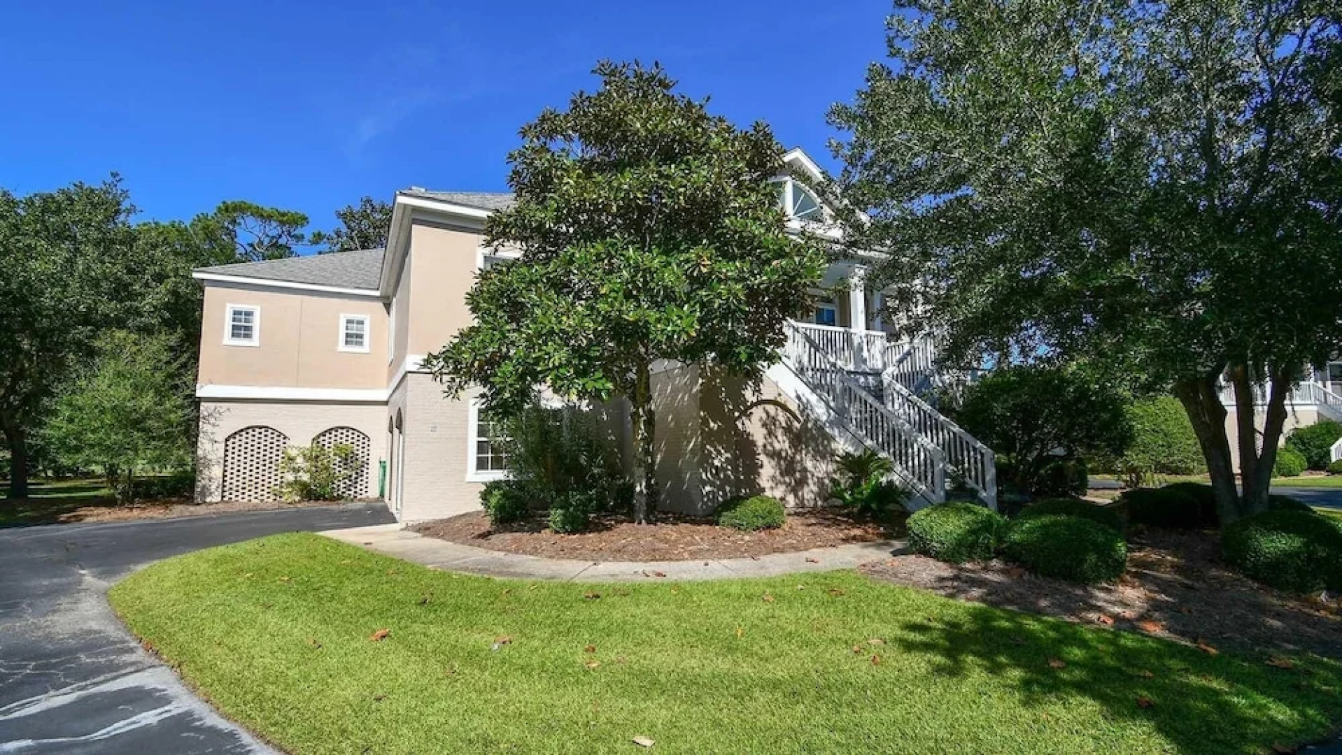 527 Ruthie's Roost FOV 3 Br villa by RedAwning