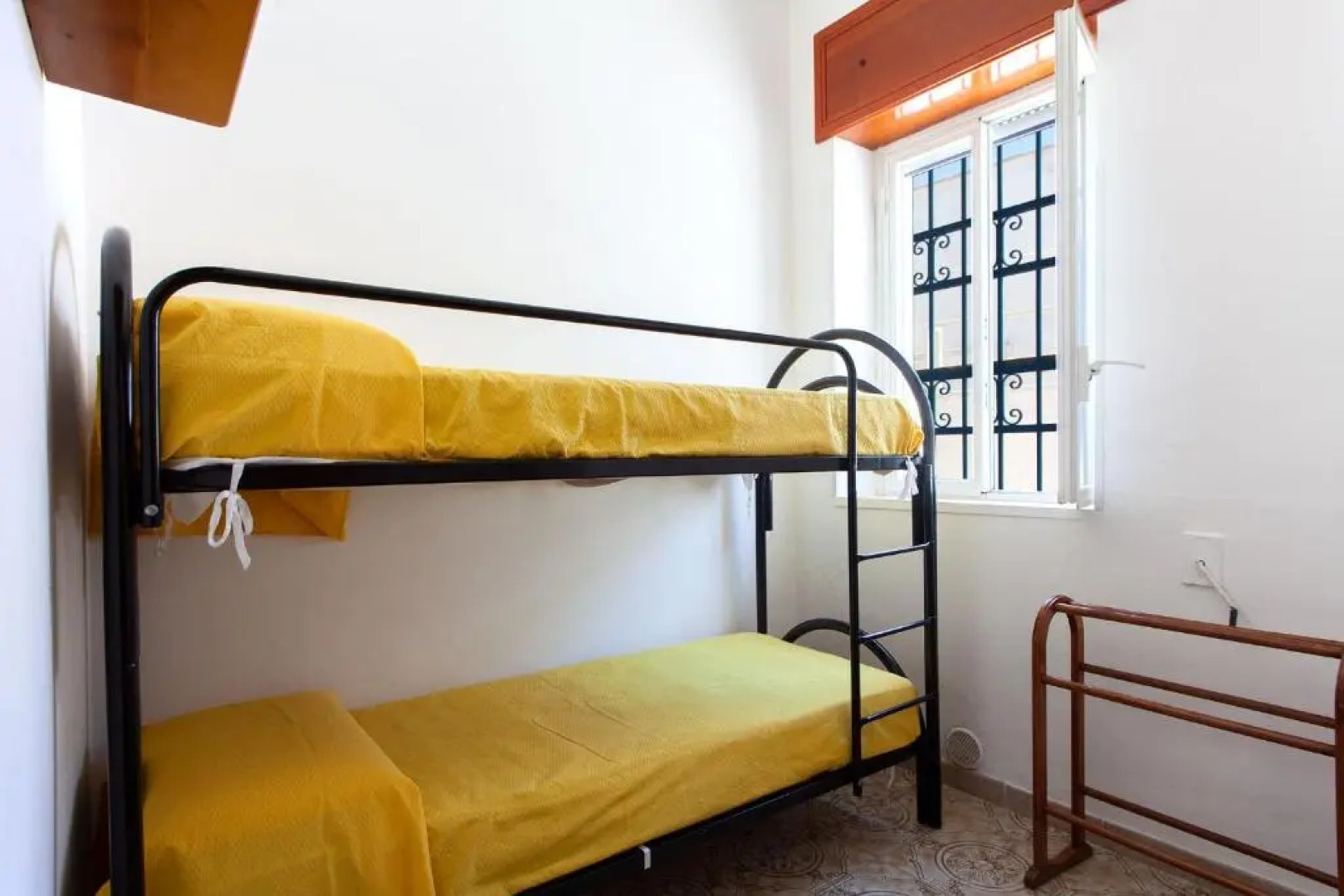 Villa fronte spiaggia con 3 camere e 2 bagni m730