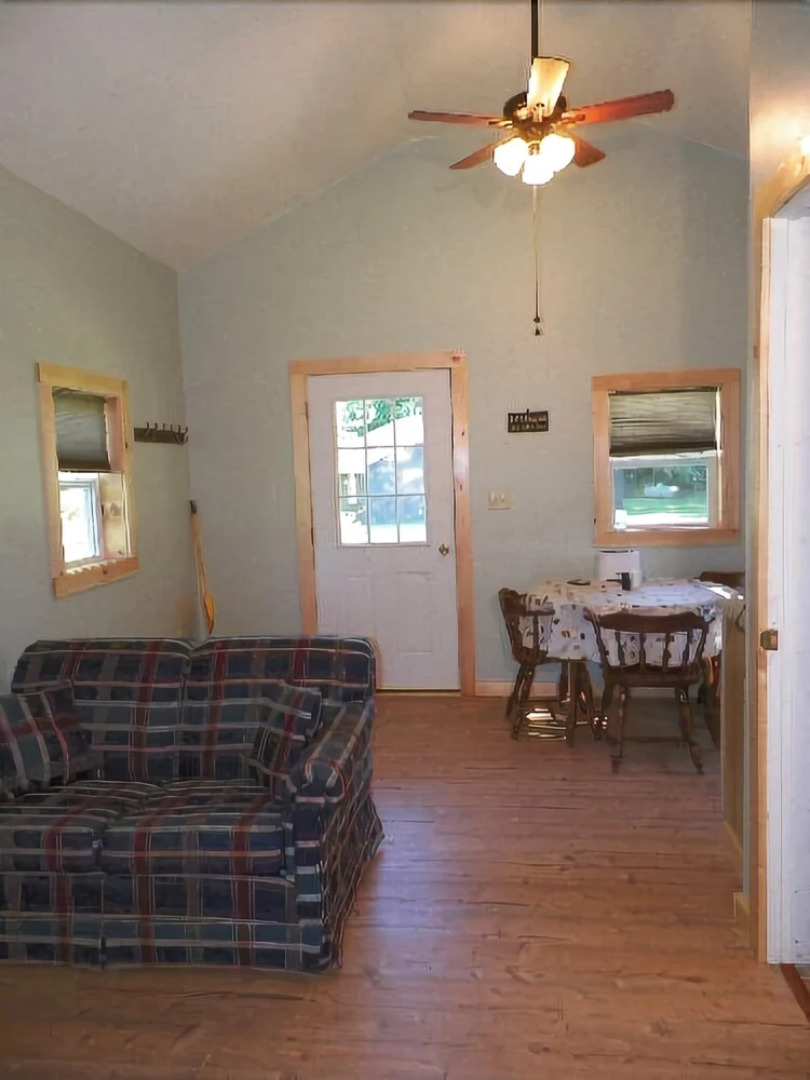 Feeder Creek Lodge and Cabin