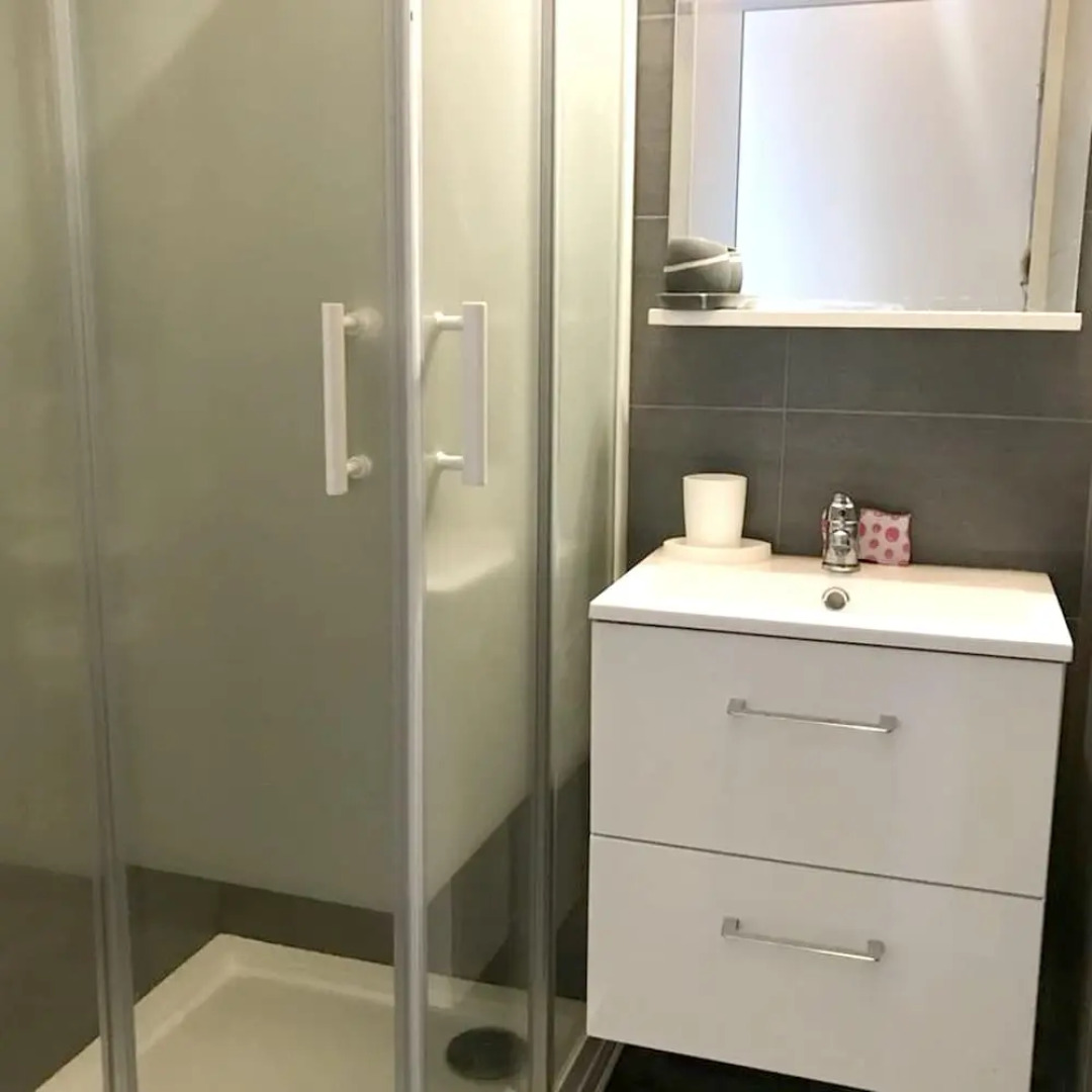 Apartment With one Bedroom in Fleury, With Wonderful sea View, Shared Pool, Furnished Terrace