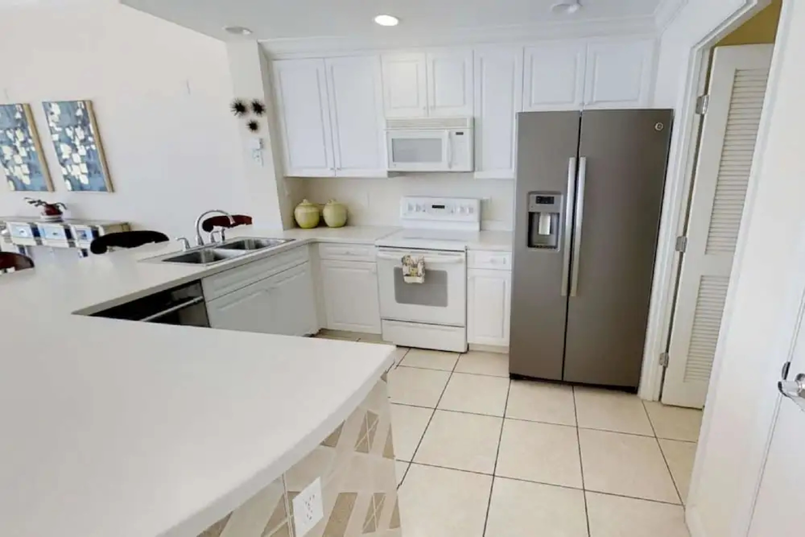 Sterling Beach Resort 3 Bedroom Apartment