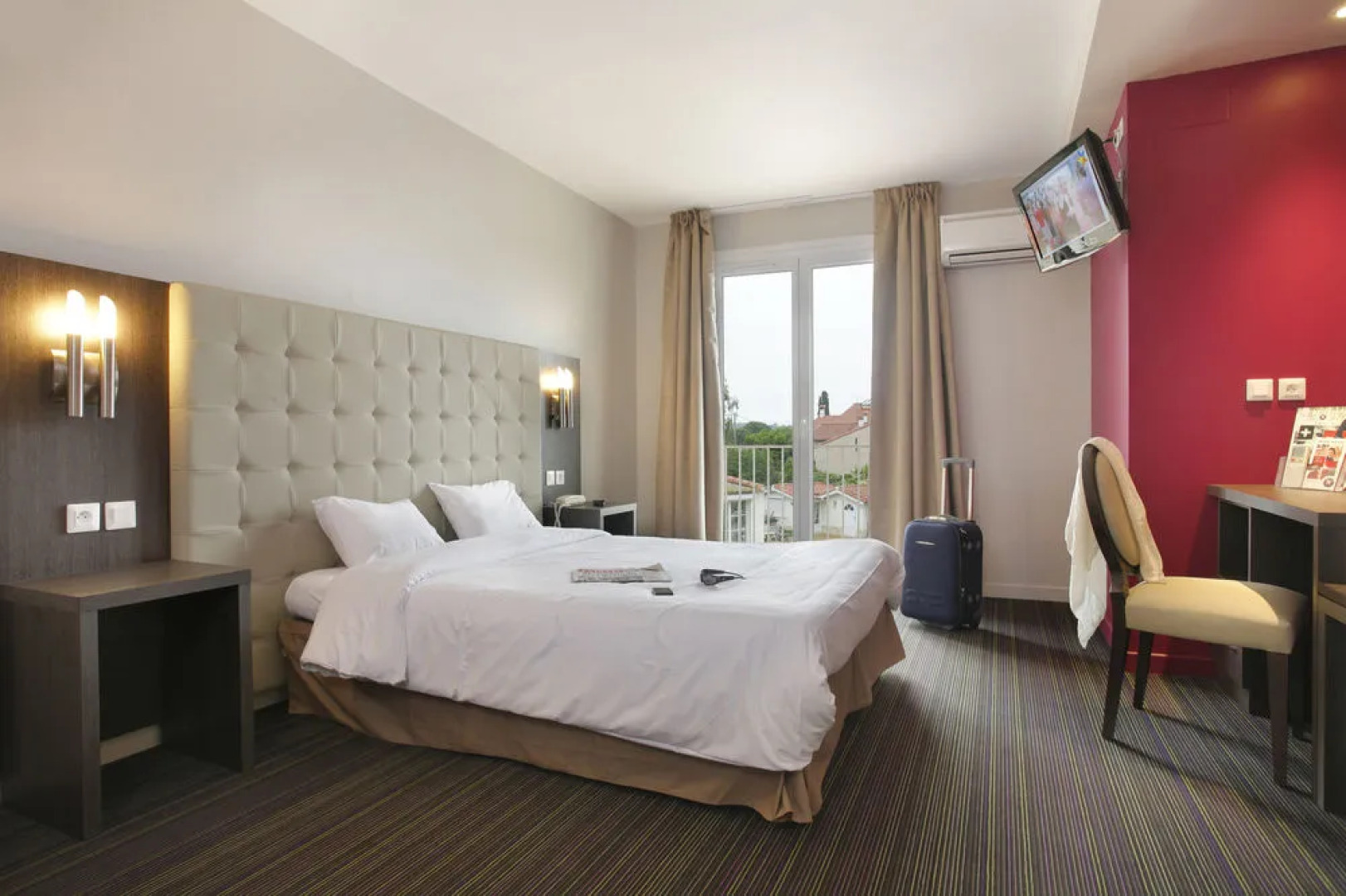 Inter-hotel Le Grillon Dor