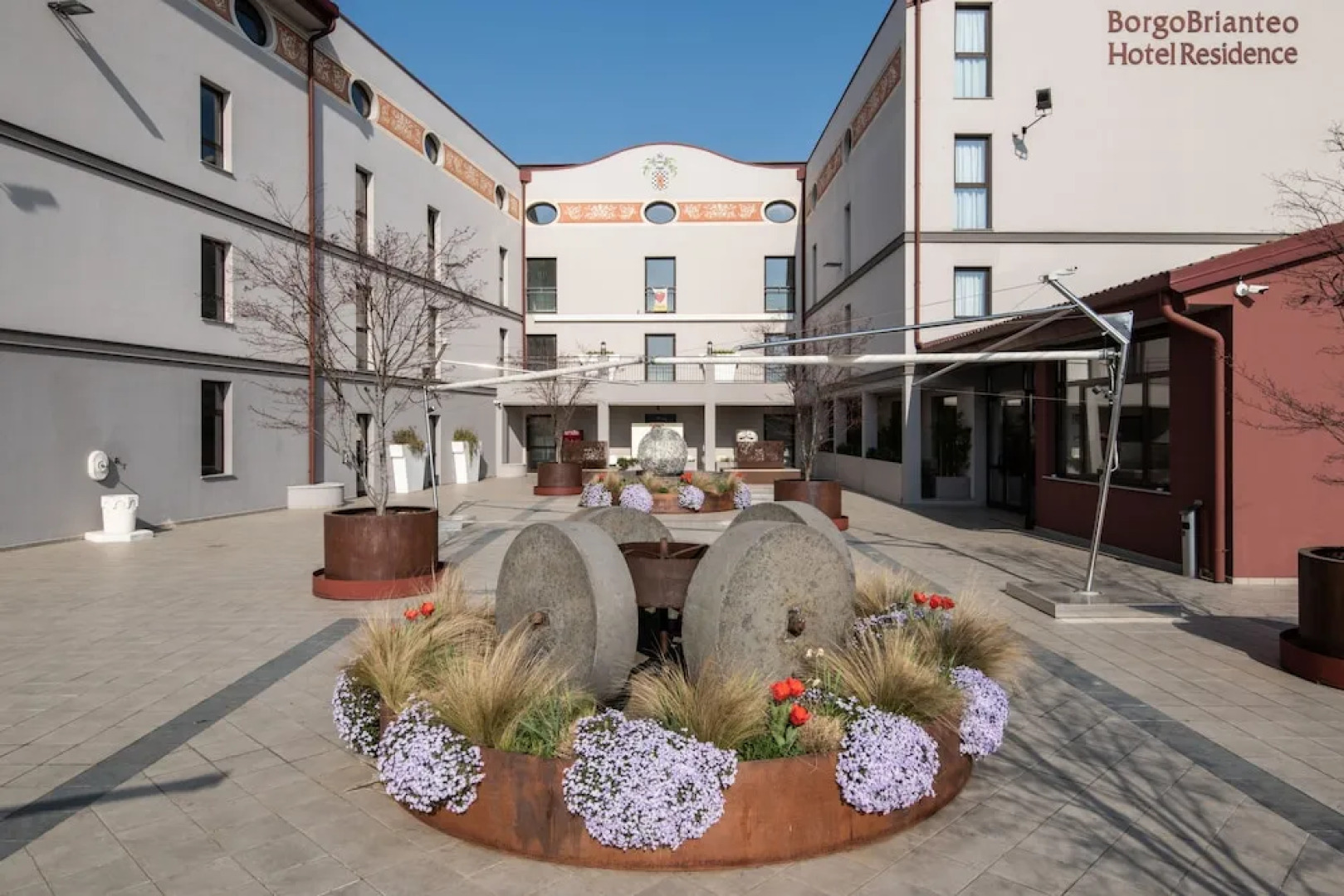 Hotel Residence Borgo Brianteo