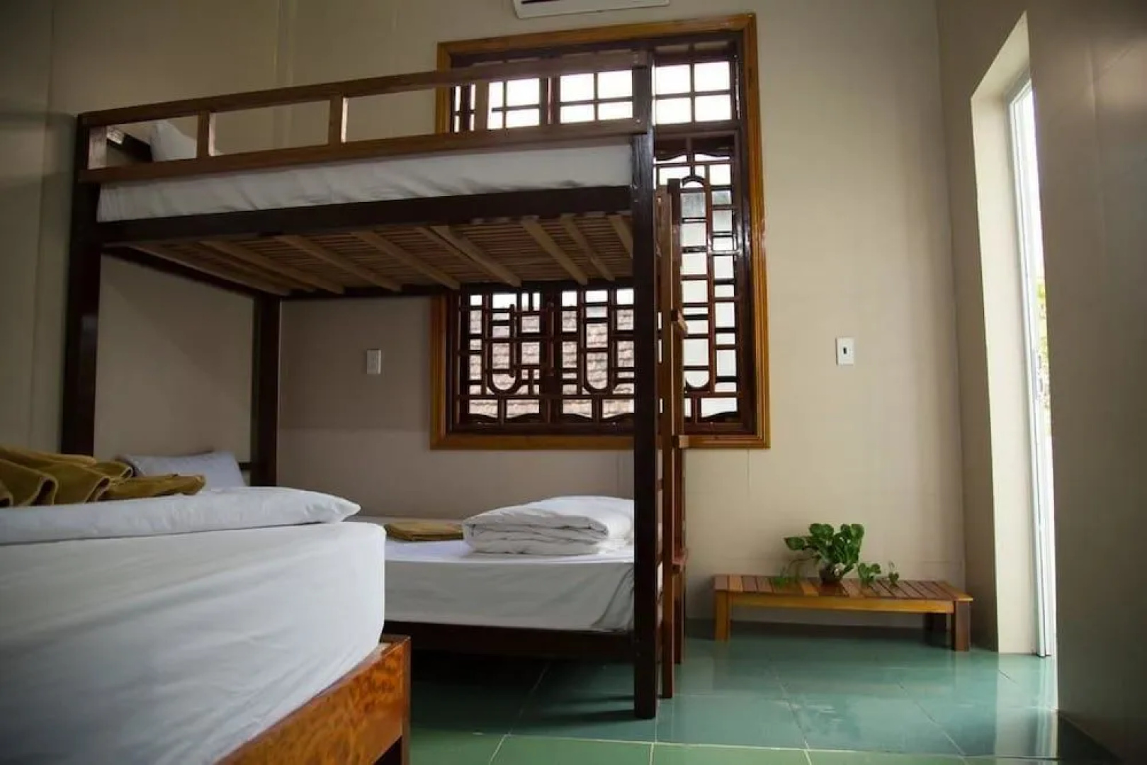 Village House Hostel