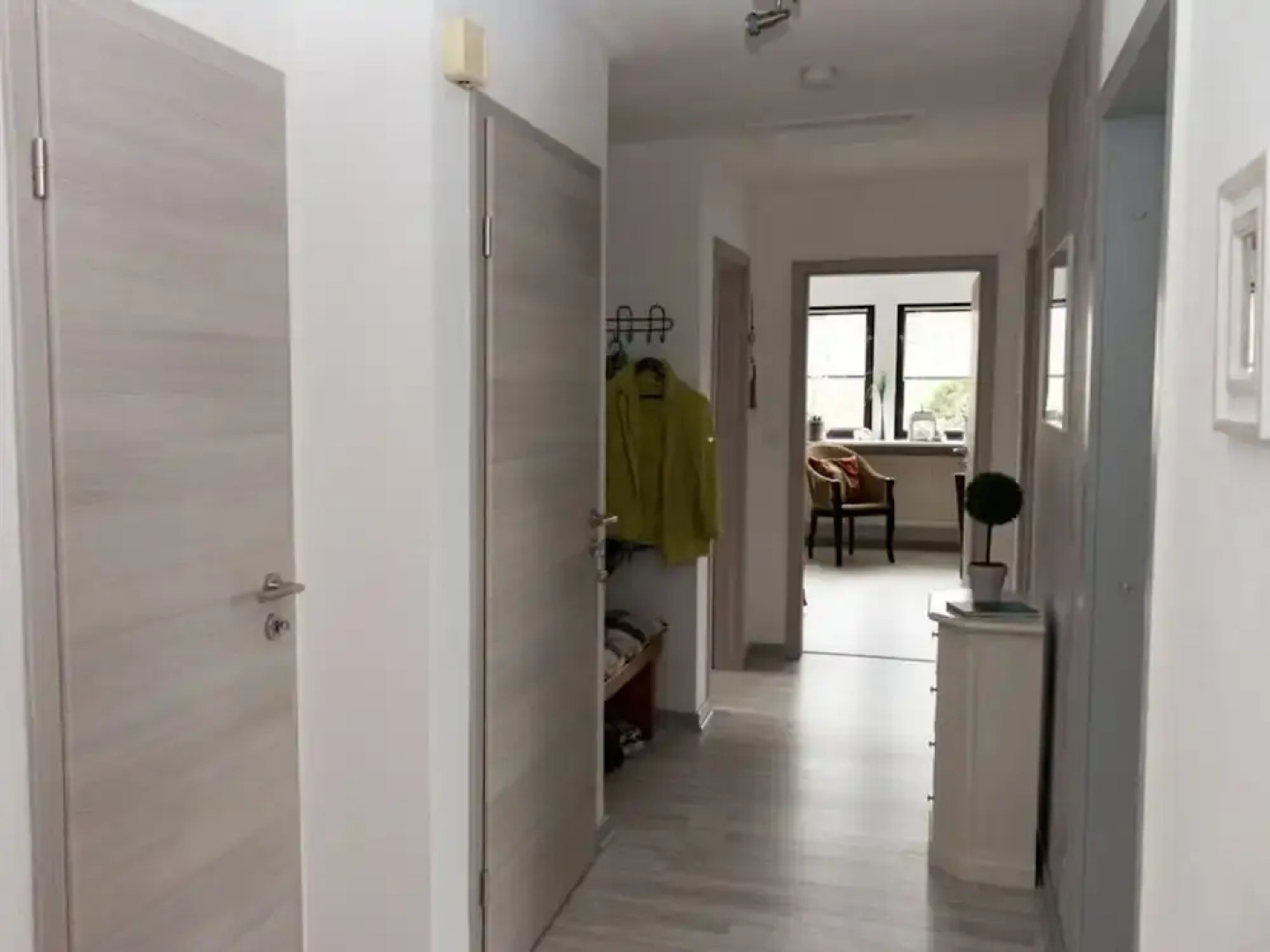 Long Comfortable Holiday Residence