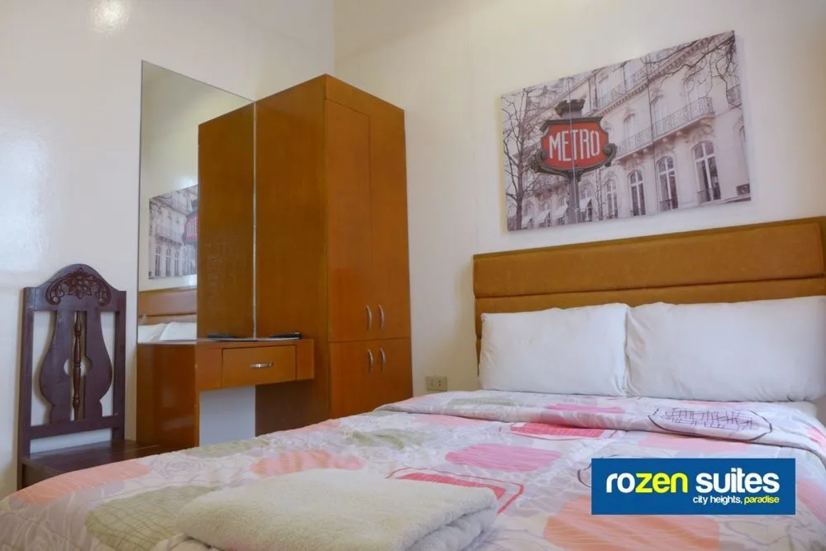 Rozen Suites Paradise