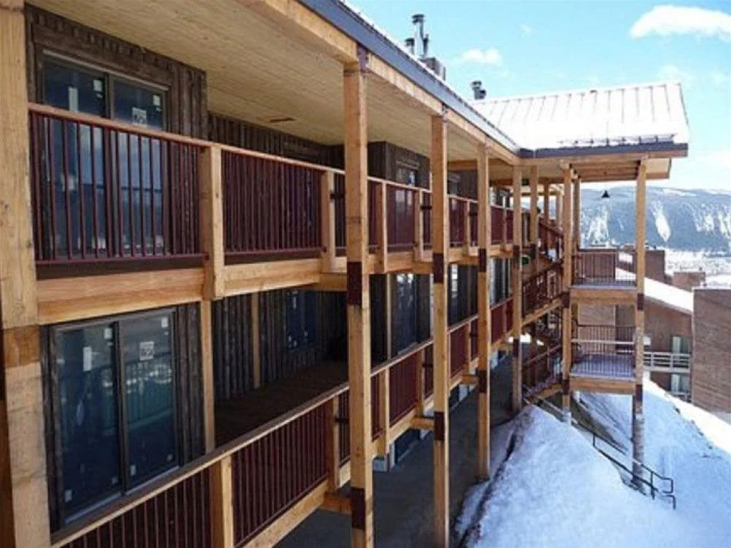 San Moritz Condominiums