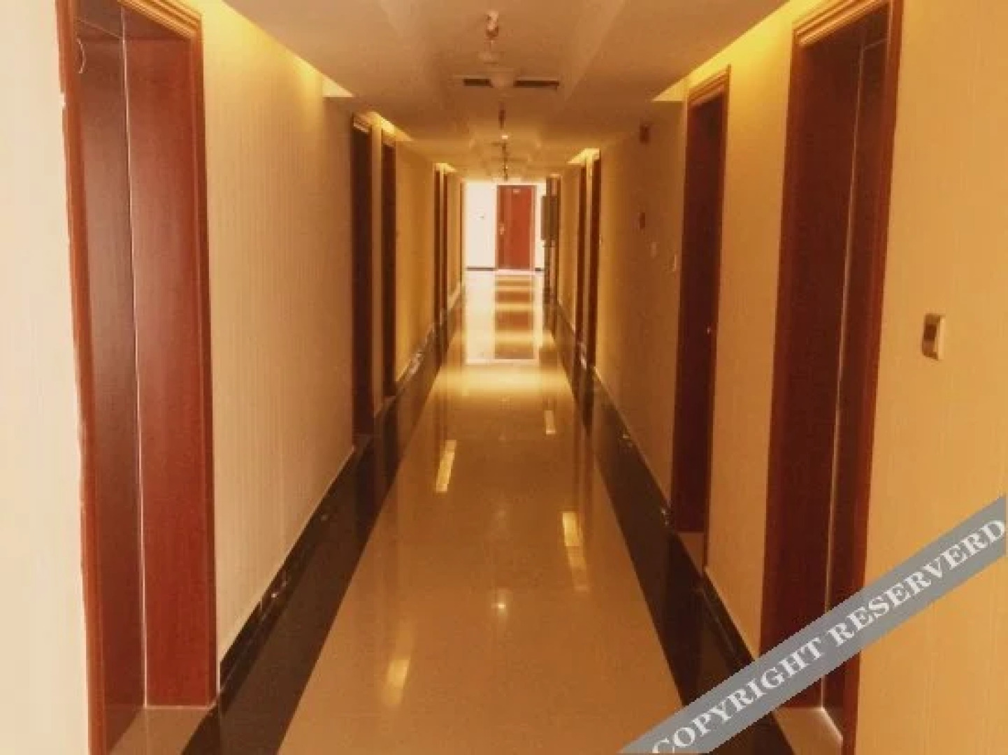 Pu'er Wanlin Theme Hotel