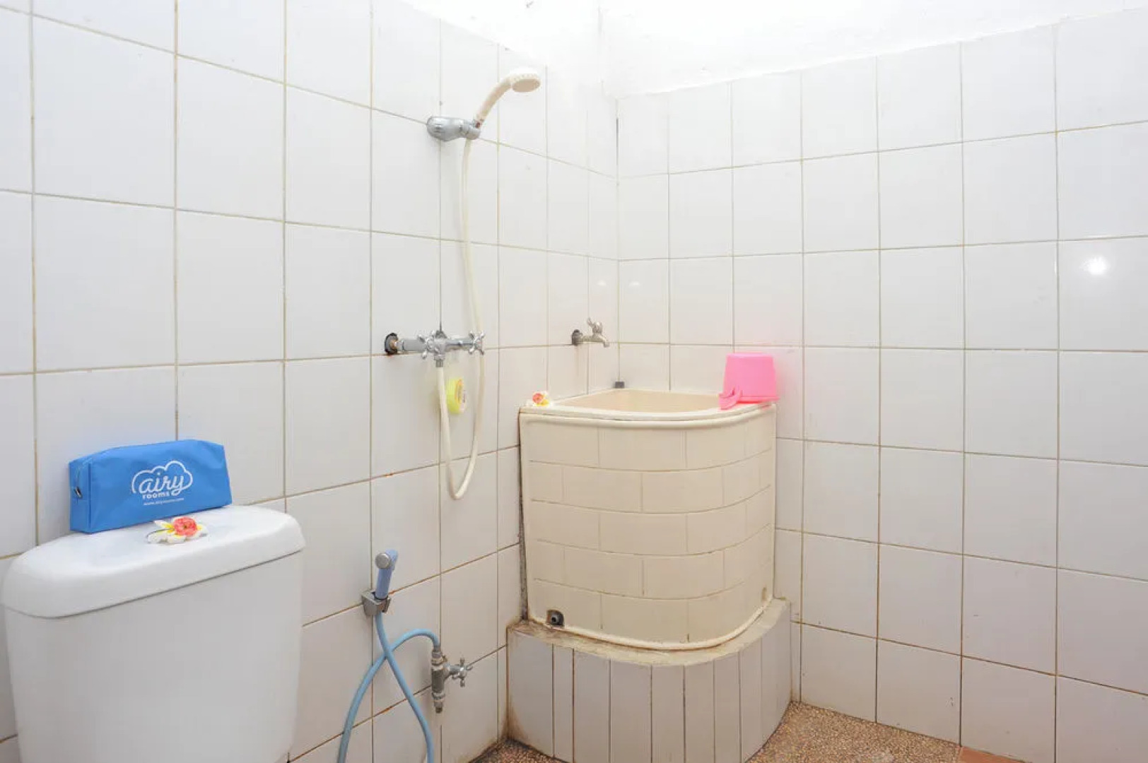 Airy Singaraja Raya Lovina Bali