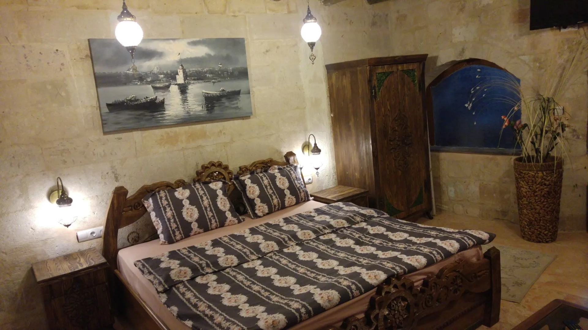 Pandora Cave Hotel