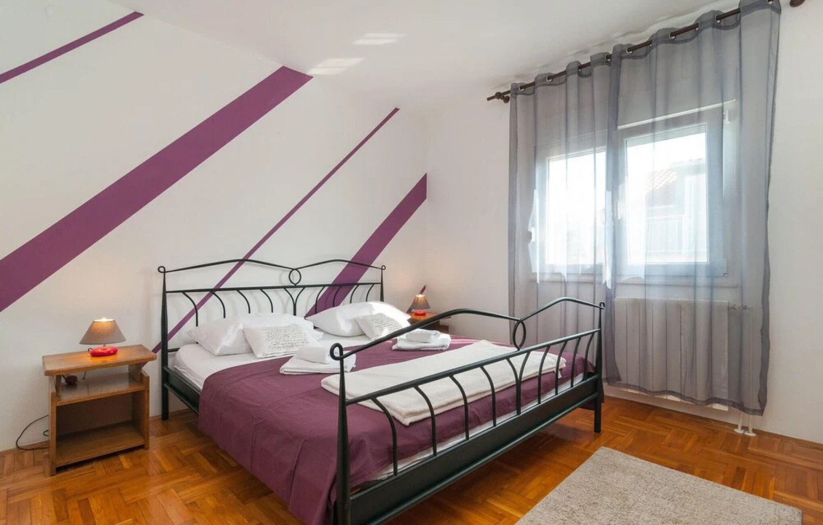 Stunning Home in Zrnovnica With Wifi and 6 Bedrooms