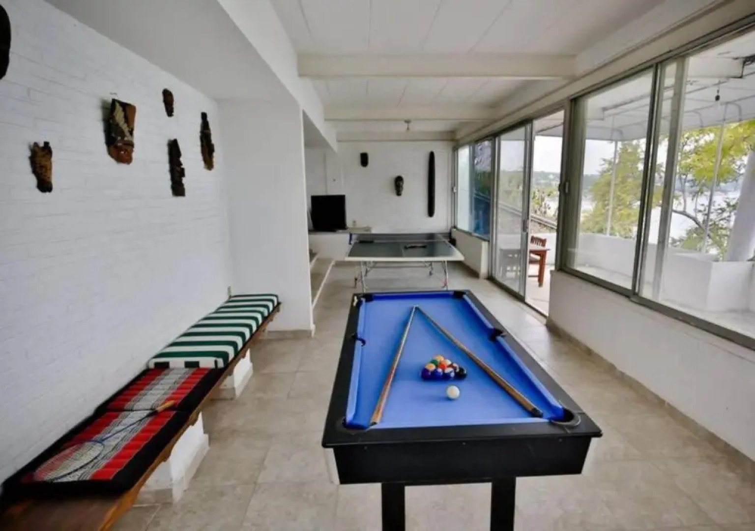 7BR Impresionante Casa De LAGO Con Alberca