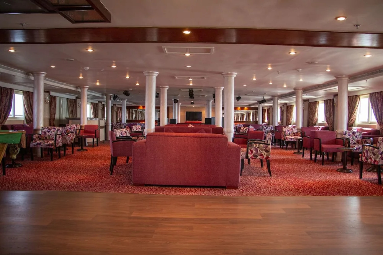 MS Nubian Sea Lake Cruise