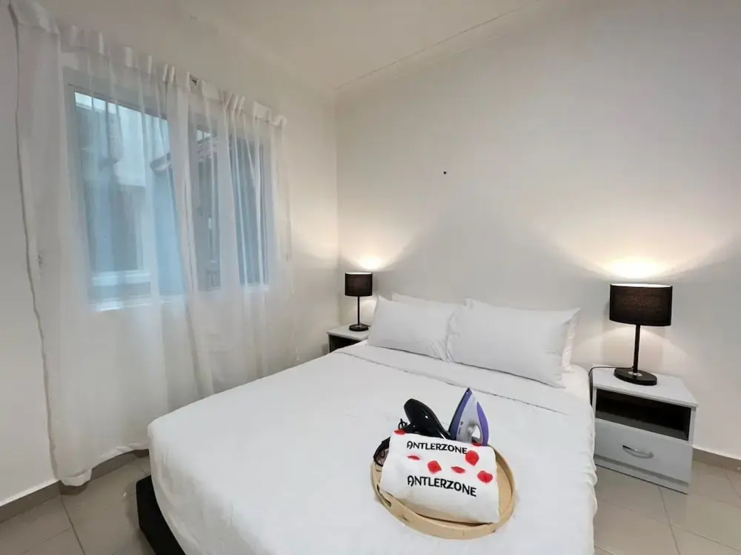 Tiara Desaru By Antlerzone