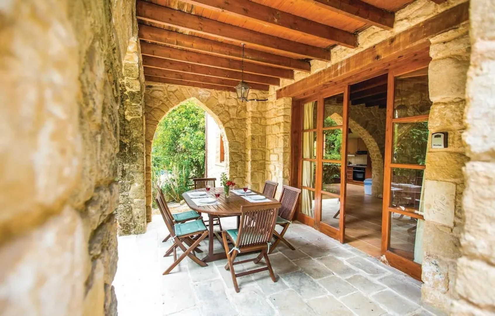 Amazing Home in Miliou Paphos With 3 Bedrooms, Outdoor Swimming Pool and Swimming Pool