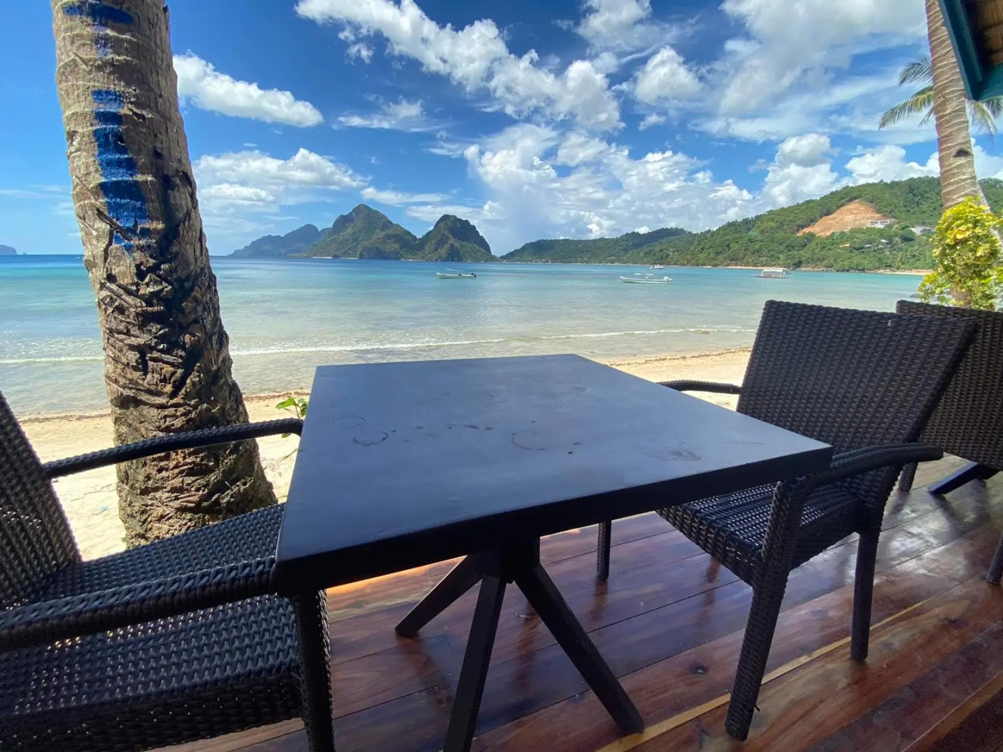 El Nido Beach Huts