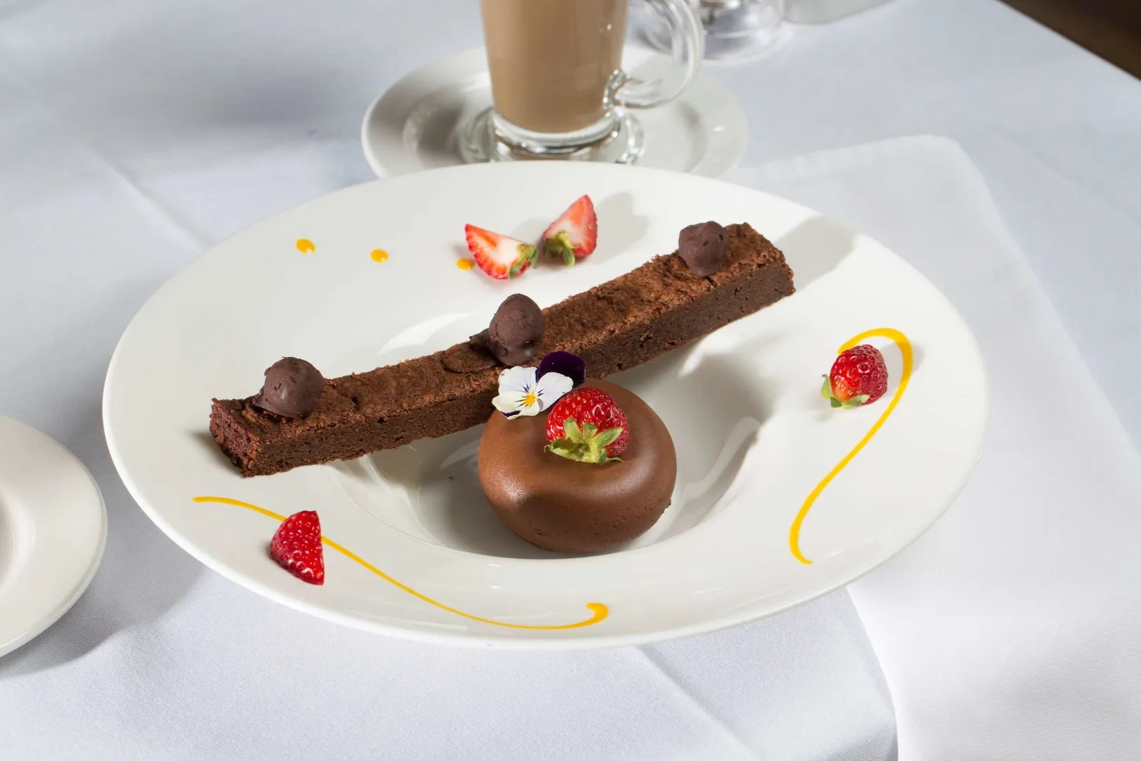 Отель Hotel Levesque