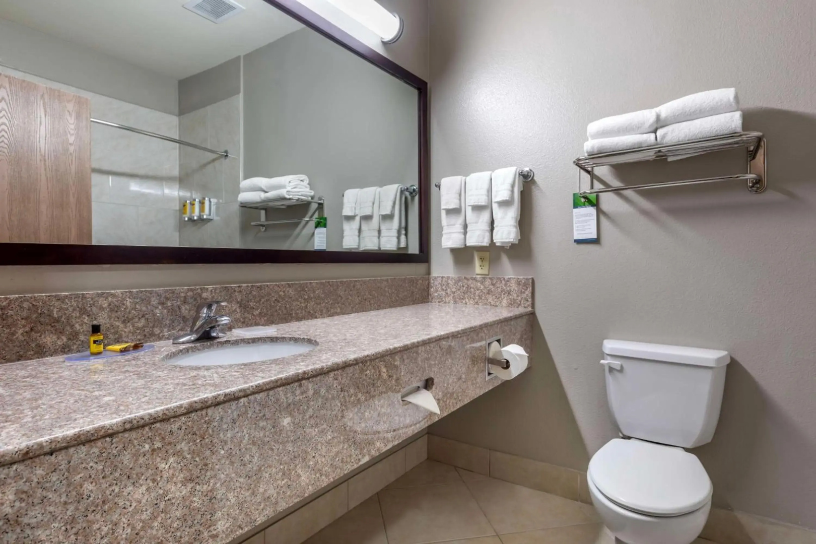 Comfort Inn & Suites Morton - Peoria