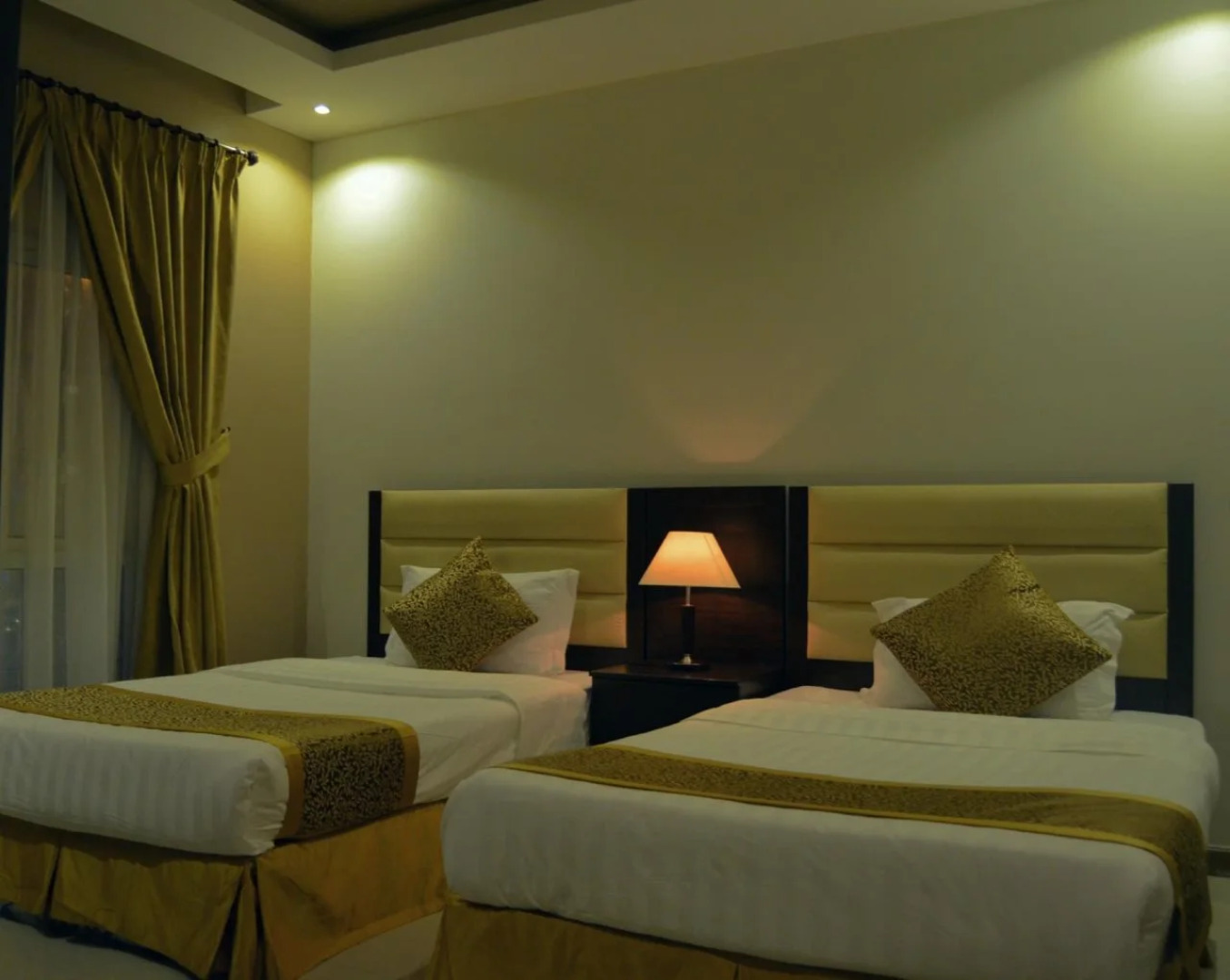 Silverton Hotel Suites