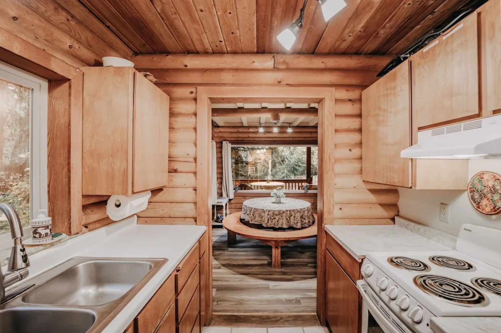Baker Rim Cabin 17 - A Rustic Family Cabin With Modern Features