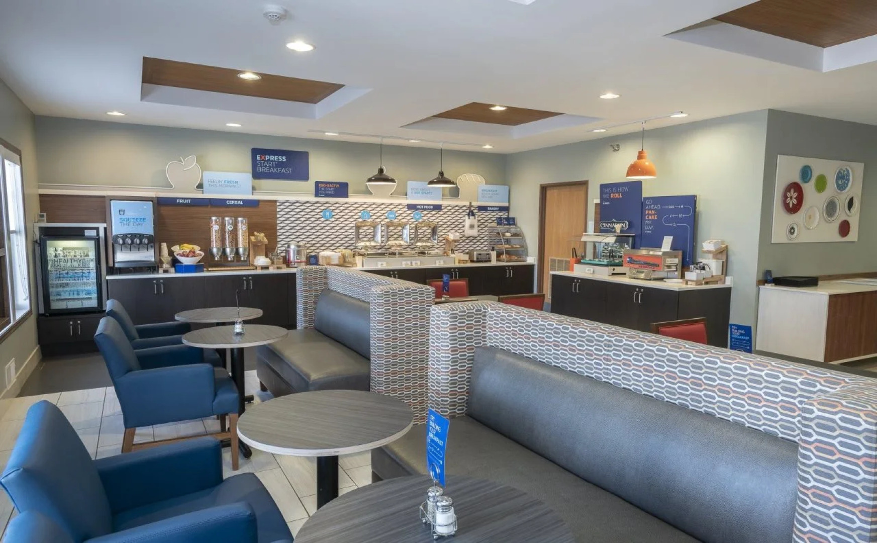 Holiday Inn Express Hotel & Suites Iron Mountain by IHG