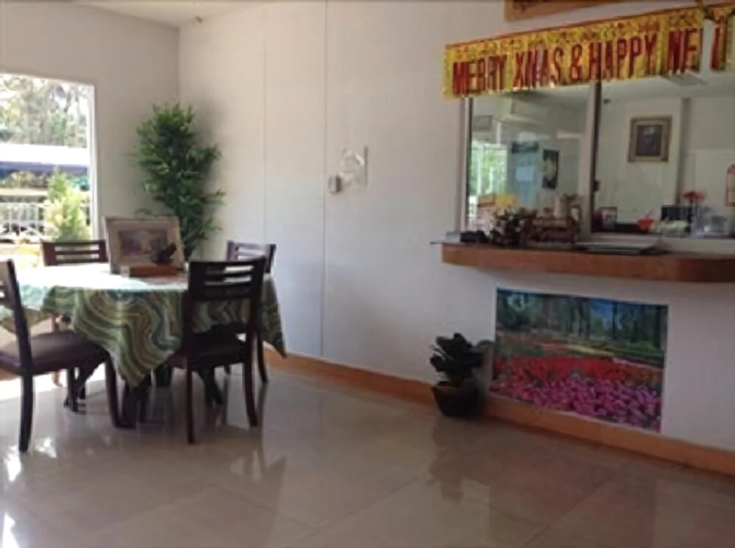 Suchart Leelawadee Home