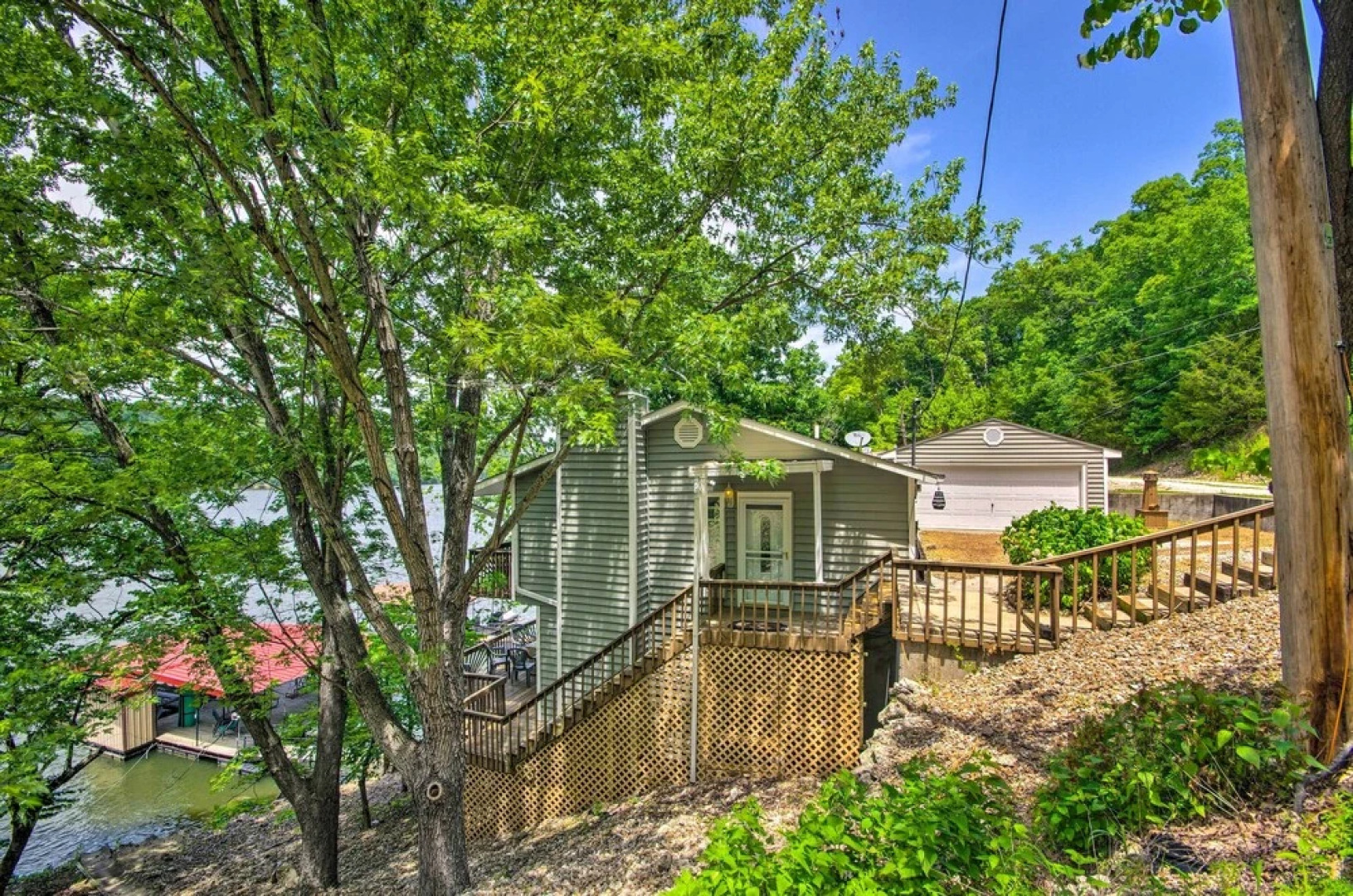 Lakefront Rocky Mount Retreat w/ Swim Dock!