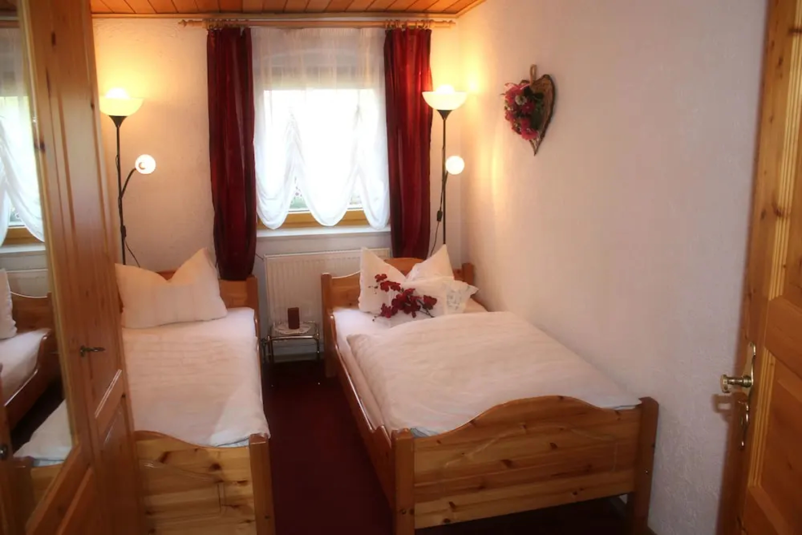 Cozy Apartment with Roof Terrace