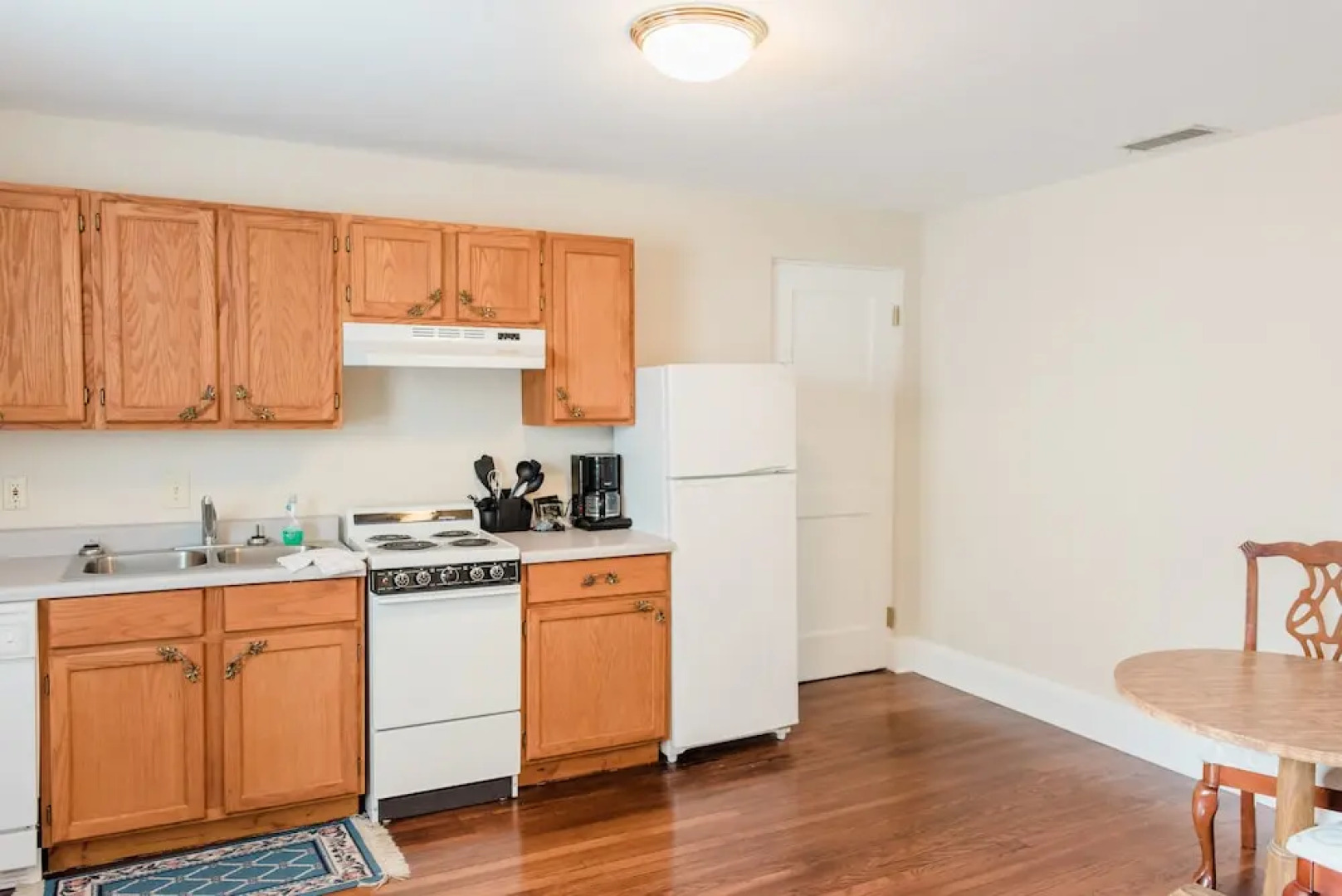 Capernaum Lakeside Lodge