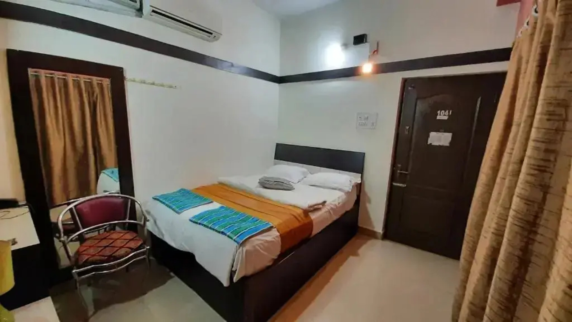 Royal Mughal by OYO Rooms