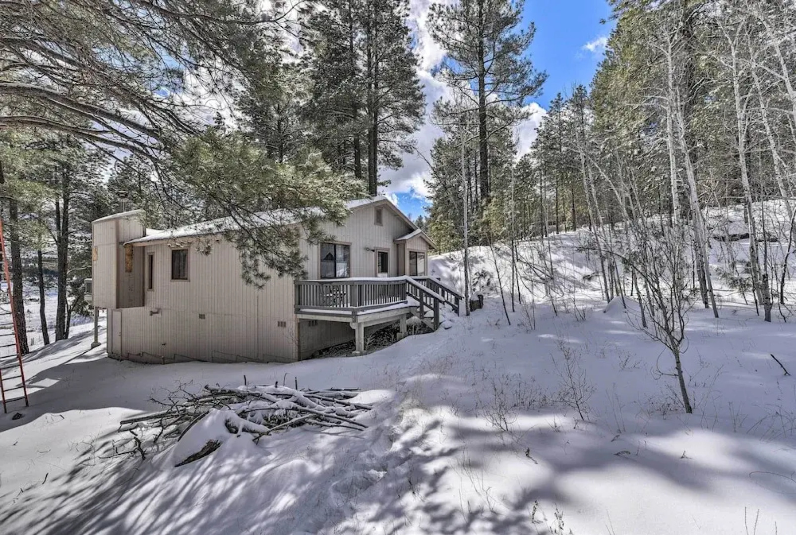 Renovated Mountain Home: EV Chargers & Great Views