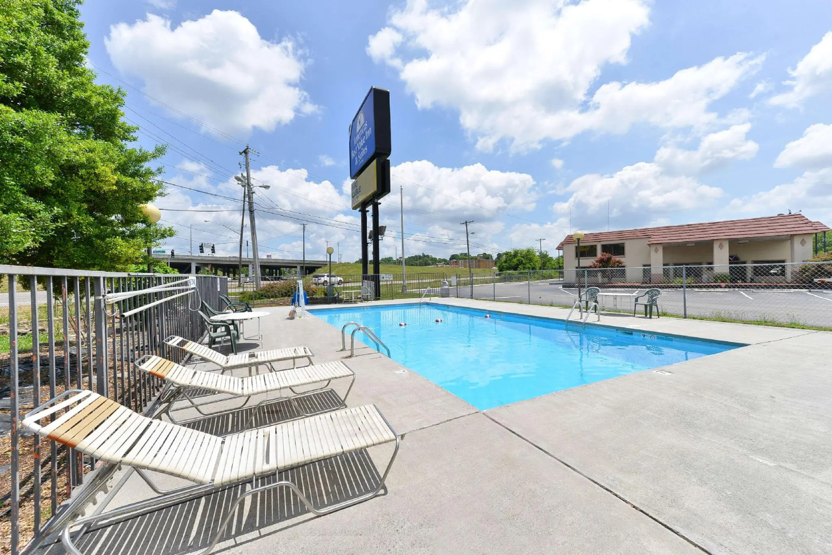 Americas Best Value Inn and Suites Knoxville