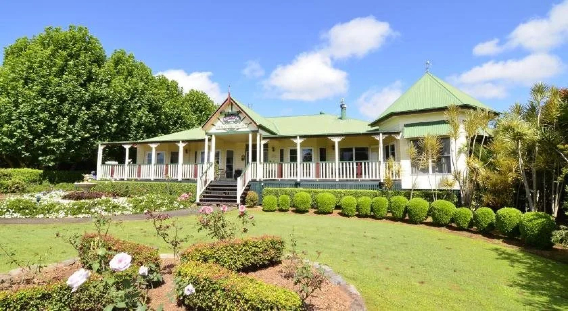 Rosevillehouse Bed & Breakfast