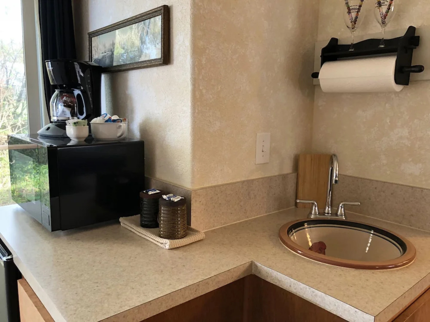 Wheeler on the Bay Lodge & Marina