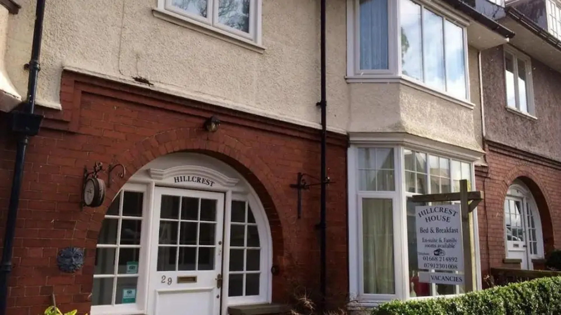 Hillcrest House Bed & Breakfast