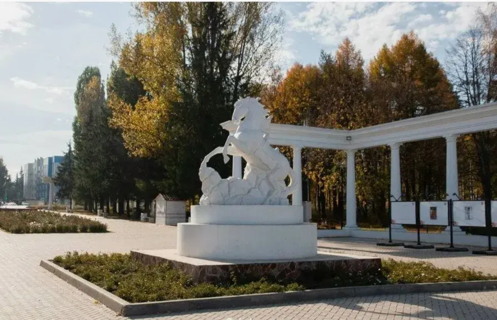 Апартаменты Версаль Апартментс на бульваре Олега Волкова, д. 3