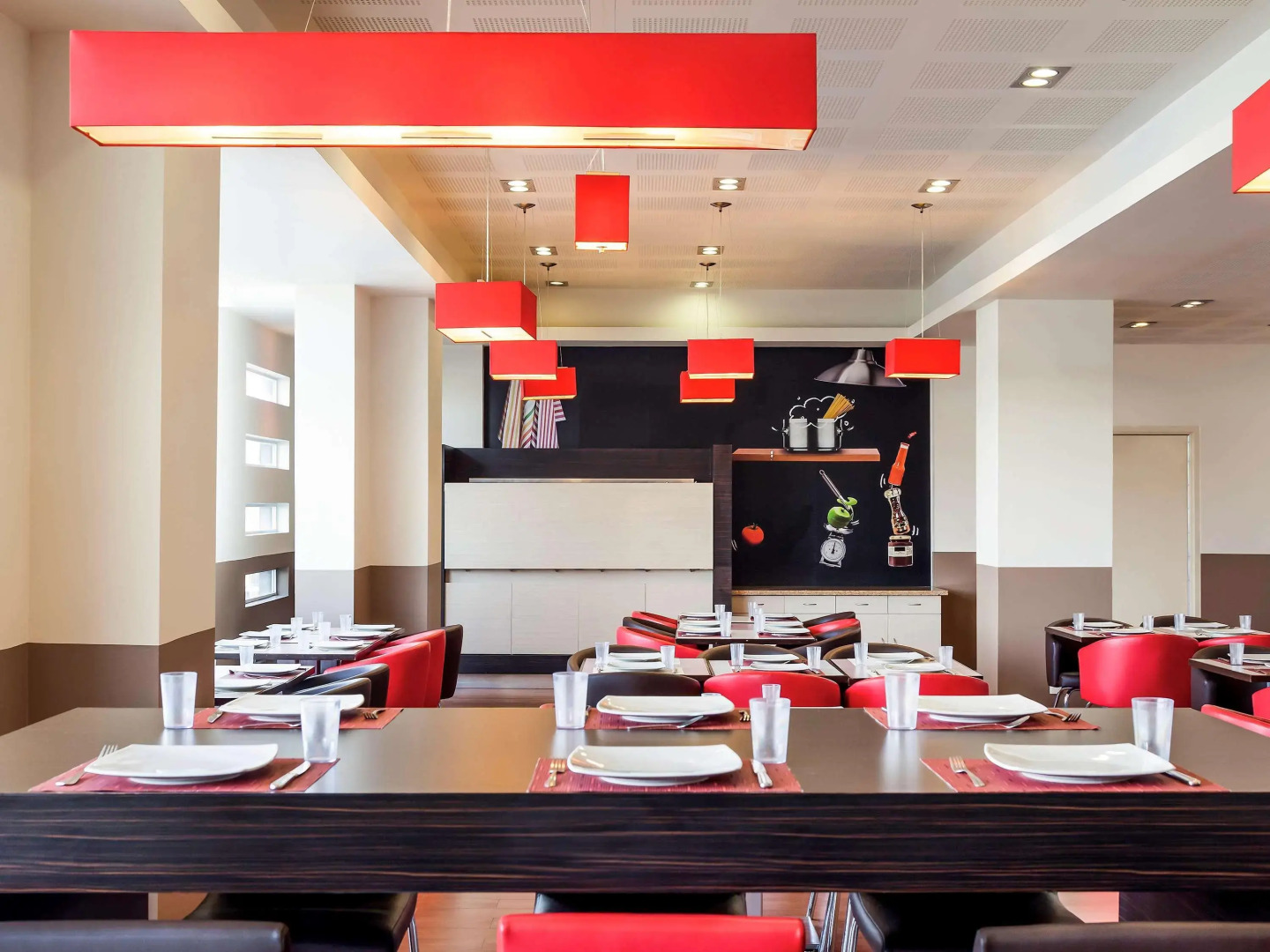 ibis Juarez Consulado